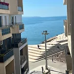 Sea View *